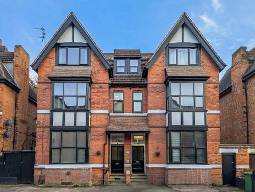 Moseley Apartment | EMERALD Delightful Suite Moseley Mews, Birmingham By StayStaycations