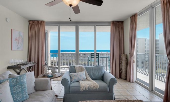 Pensacola Beach Hotel | Emerald Dolphin unit 650 - Three Bedroom Condo