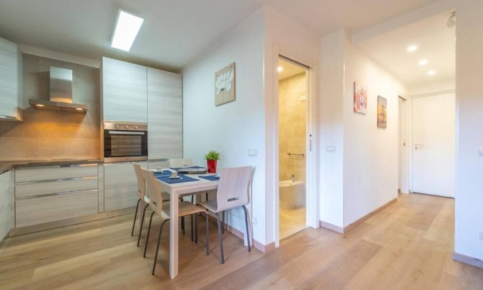 Portisco Apartment | Emerald Green
