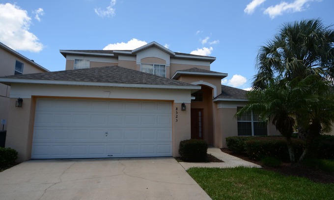 West Kissimmee House | Emerald Island Resort.Disney Area - Games Room, Pool & Spa, gated resort