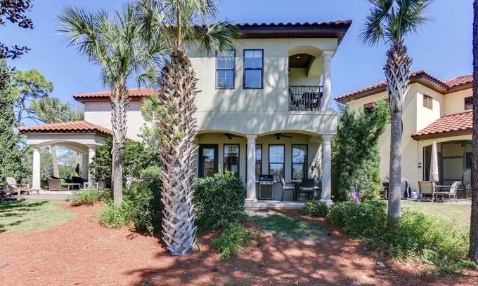Villa Lago House | 'Emerald Isle Palace' ~ Villa Lago 1874 ~ GOLF CART ~ pool & beach access!