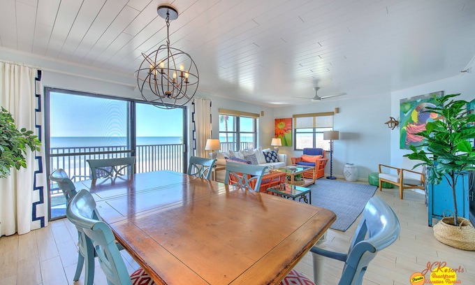 North Redington Beach Condo | Emerald Isle 203 is a Gold 3-bedroom 2 bath Direct Gulf Front Condo.