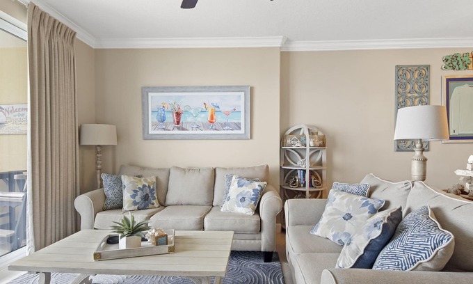 West Panama City Beach Condo | Emerald Isle 1606 - Spectacular beachfront condo! Chair service included!