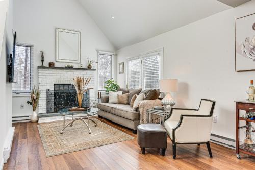 Long Pond House | Emerald Lakes Getaway