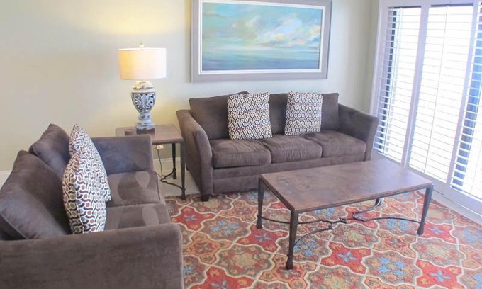 Destin House | Emerald Towers 1103