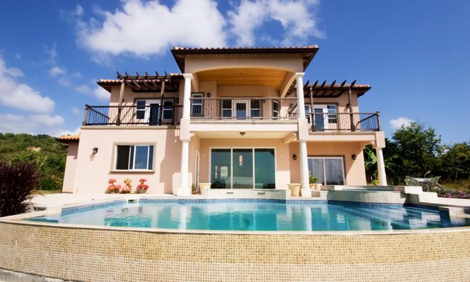 Savannes Villa | Emerald Vista Villa