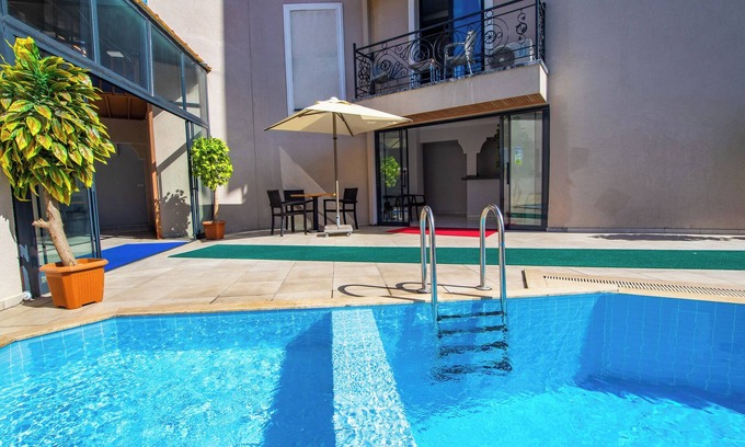 Icmeler City Center Bed & Breakfast | Emilia Hotel