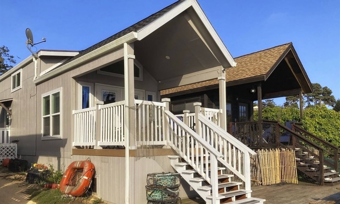 Fort Bragg House | Emmanuel - WOW Right at the mouth of the Noyo harbor with views of the mighty Pacific ocean.