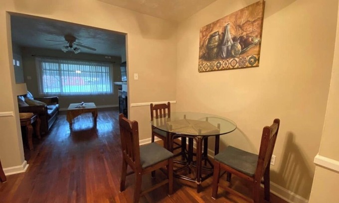 Lexington Apartment | 'Emmett' Just off I-75! 2 full bedrooms!