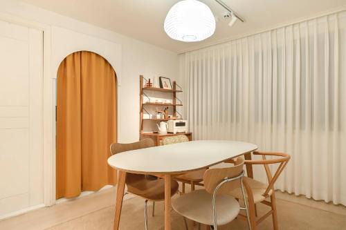 Yeonnam-dong Apartment | Emotional, 3type inteior style