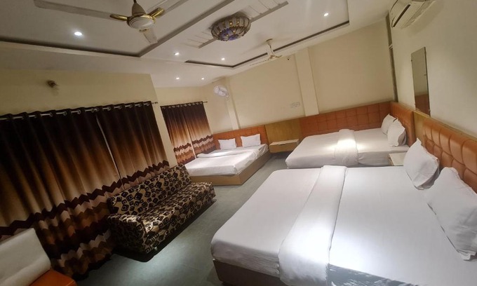 Ujjain Hotel | Empire Hotel & Restaurant
