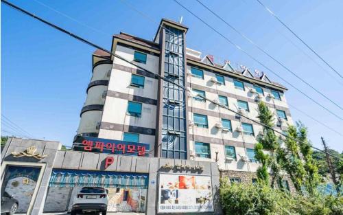 Cheonan Hotel | Empire Motel