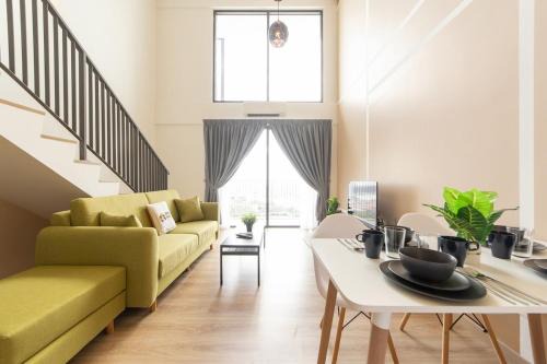 Petaling Jaya Apartment | Emporis Kota Damansara PJ by Sleepy Bear