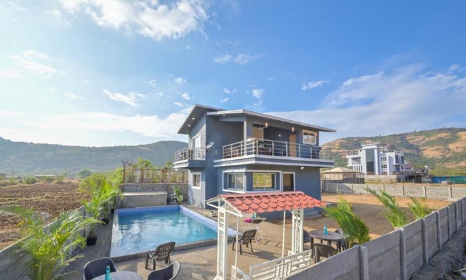 Tungarli Villa | EMPYREAN STAY ll 4BHK Leoncino villa ll pvt pool ll waksai