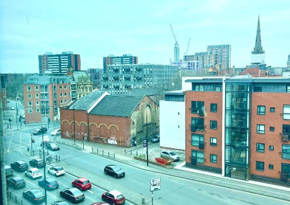 Salford House | En-suite Double room in shared City Center Apartment