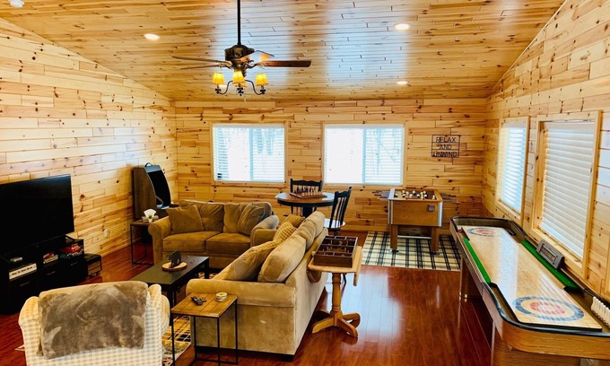 Johannesburg Cabin | Enchanting 4-Season Retreat in the Woods Near Trails Lakes and Resorts