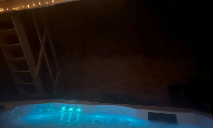 Sarrazac Bed & Breakfast | Enchanting B&B with jacuzzi in Cressensac-Sarrazac