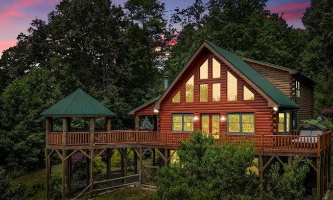 Old Fort House | Enchanting Mountain Oasis