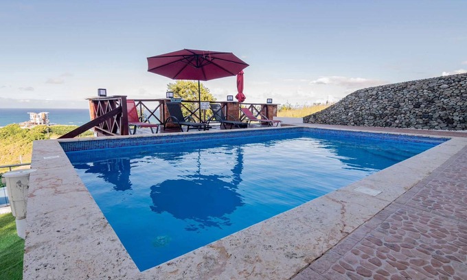 Gaspar Hernandez Villa | enchanting ocean view oasis