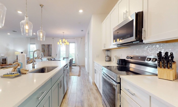 West Haven House | Enchanting & sun-soaked getaway with tennis court, generous patio, AC, & W/D
