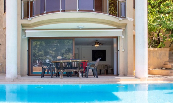 Cesme Villa | Enchanting Villa with Backyard in Cesme near Beach