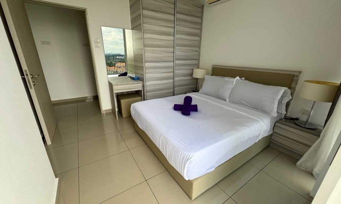 Nusajaya Apartment | Encorp Marina Puteri Harbour,2-bedrooms,4-6 persons, Nearby Legoland