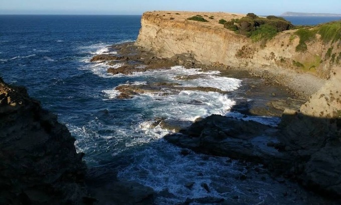 Kilcunda Cottage | End of the earth-clifftop cottage on shanty lane