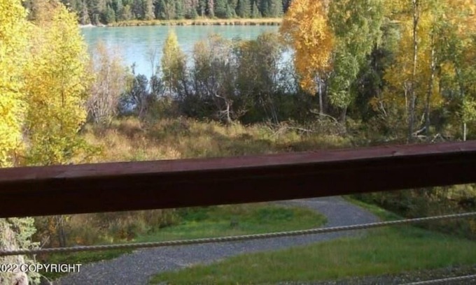 Soldotna Condo | Endicott unit 2 · Riverfront Kenai River home-Sockeye Suite