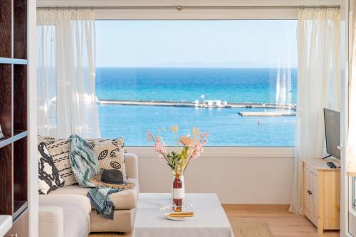 Pythagorion House | Endless Blue