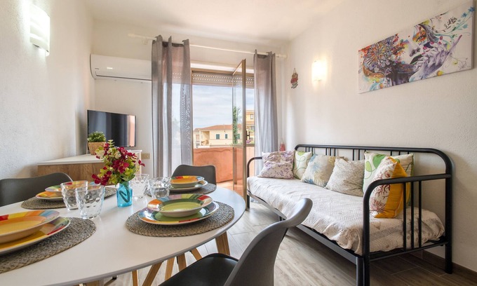 Trinita d'Agultu e Vignola Apartment | 'Endless Summer' Apartment with Sea View, A/C & Balcony