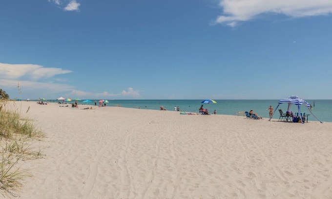 Englewood Villa | Englewood FL beach Villa - Walk to Beach!