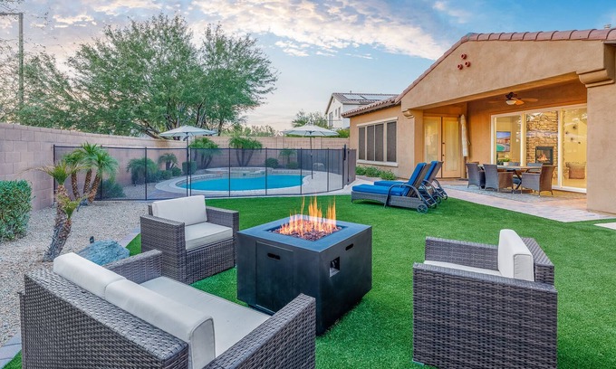 Sonoran Foothills House | Enjoy 2 Primary Suites, Heated Pool & Spa, Fun Game Room, Fire Pit, BBQ, More