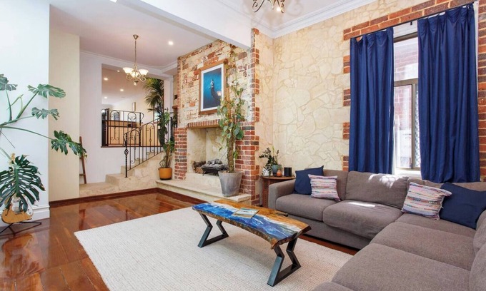 Fremantle House | Enjoy a comfortable experience at this extremely central Fremantle house