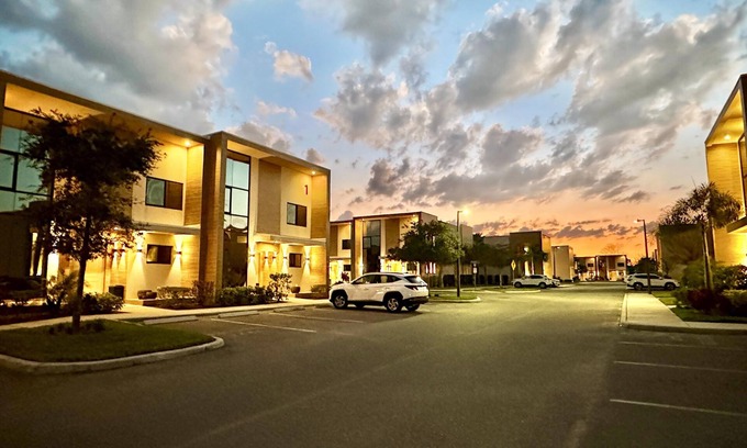 Florida Central Atlantic Coast House | Enjoy a cozy and unique stay in the heart of Magic Village.