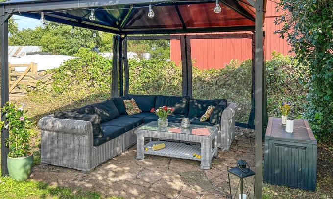Borgholm House | Enjoy peace and idyll in this holiday home in the countryside.