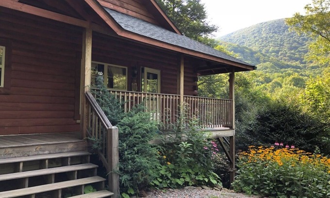 Zionville Cabin | Enjoy peaceful beauty with View, Hot Tub, Privacy!