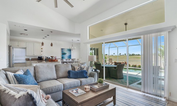 Falcons Glen House | Enjoy Players Club Access in this Luxurious Naples Golf Course Home.