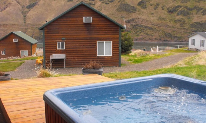 Anatone Cabin | Enjoy some quality family time at the Snake River Rendezvous!