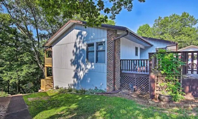 Bella Vista House | Enjoy Sunsets at 4BR retreat - family sized Golf Bike Hike Swim or Pickleball