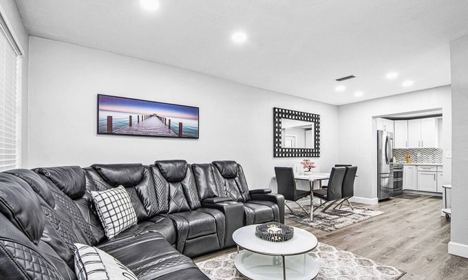 Hollywood House | Enjoy upscale experience at this centrally located luxury Home