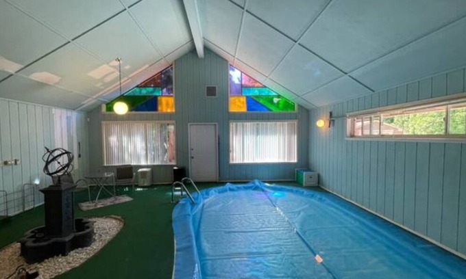 West End House | Enjoy your own Indoor Pool in this upscale home on a golf course!