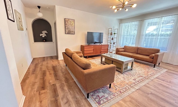 San Antonio House | Enjoyable 4-bedroom house with AC in San Antonio