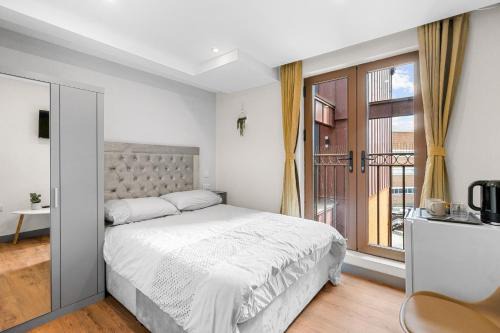 Valentines Apartment | Ensuite Double Godino Hotel by Ilford Station