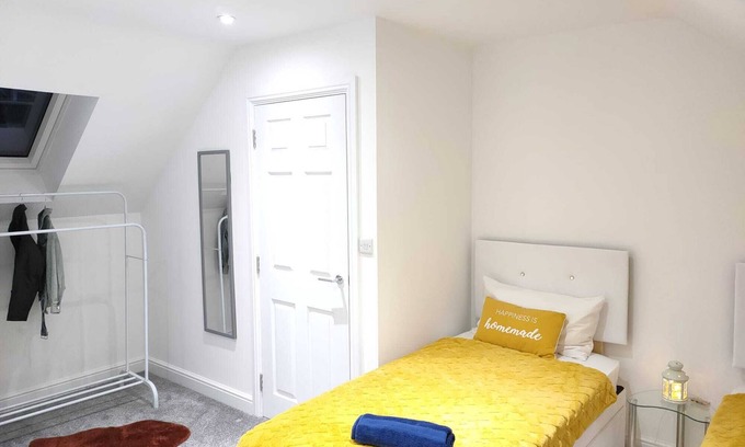Long Eaton House | Ensuite Double Room In Nottingham