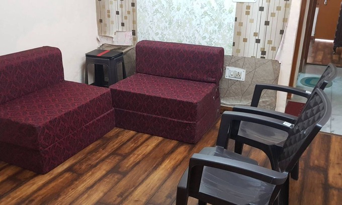 Dilshad Garden Apartment | Entire Air-Conditioned Apartment Near Metro Station