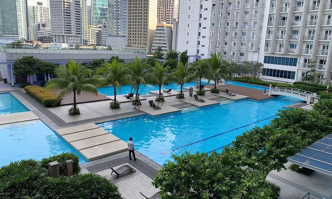 Bel-Air Apartment | Entire Apartment in Makati City With Fast Wifi