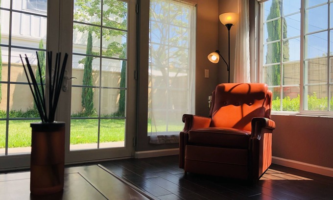 Anaheim Colony Historic District House | Entire charming stylish guest house -31 nights minimum - 25%OFF May-June