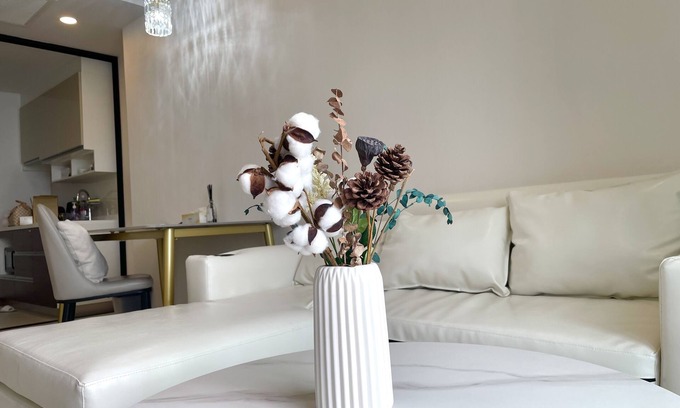 Khlong San Condo | Entire Condo 5 min walk to Iconsiam/BTS Klongsan Super fast wifi
