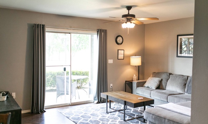 Waco Condo | Entire Condo in Gated Community - with Pool