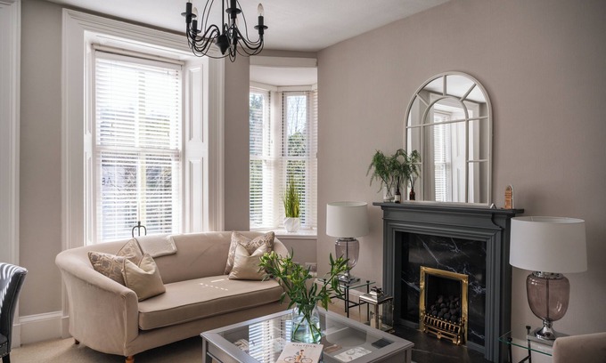 Birnam Apartment | Entire Cosy 2-Bed Apartment in Birnam, Dunkeld